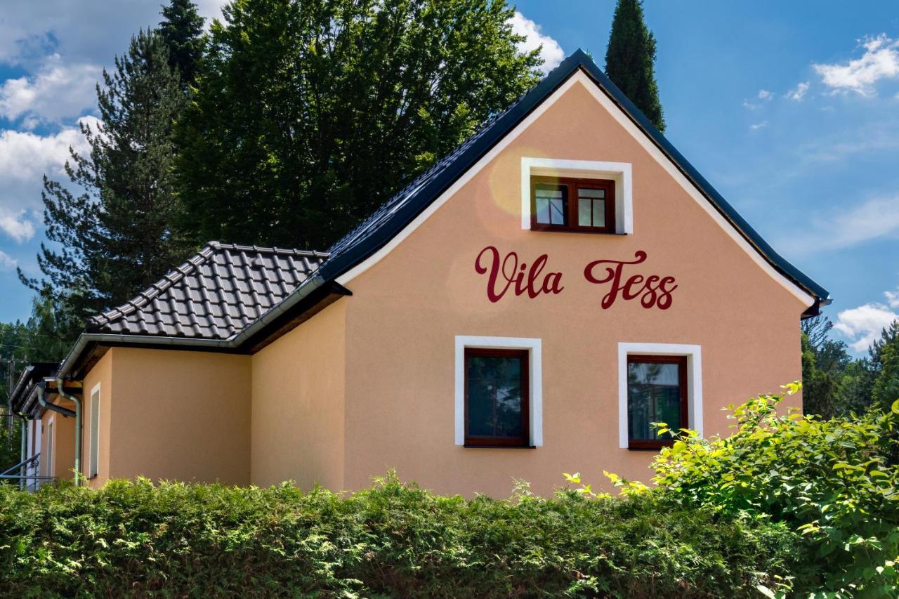 Tess Villa